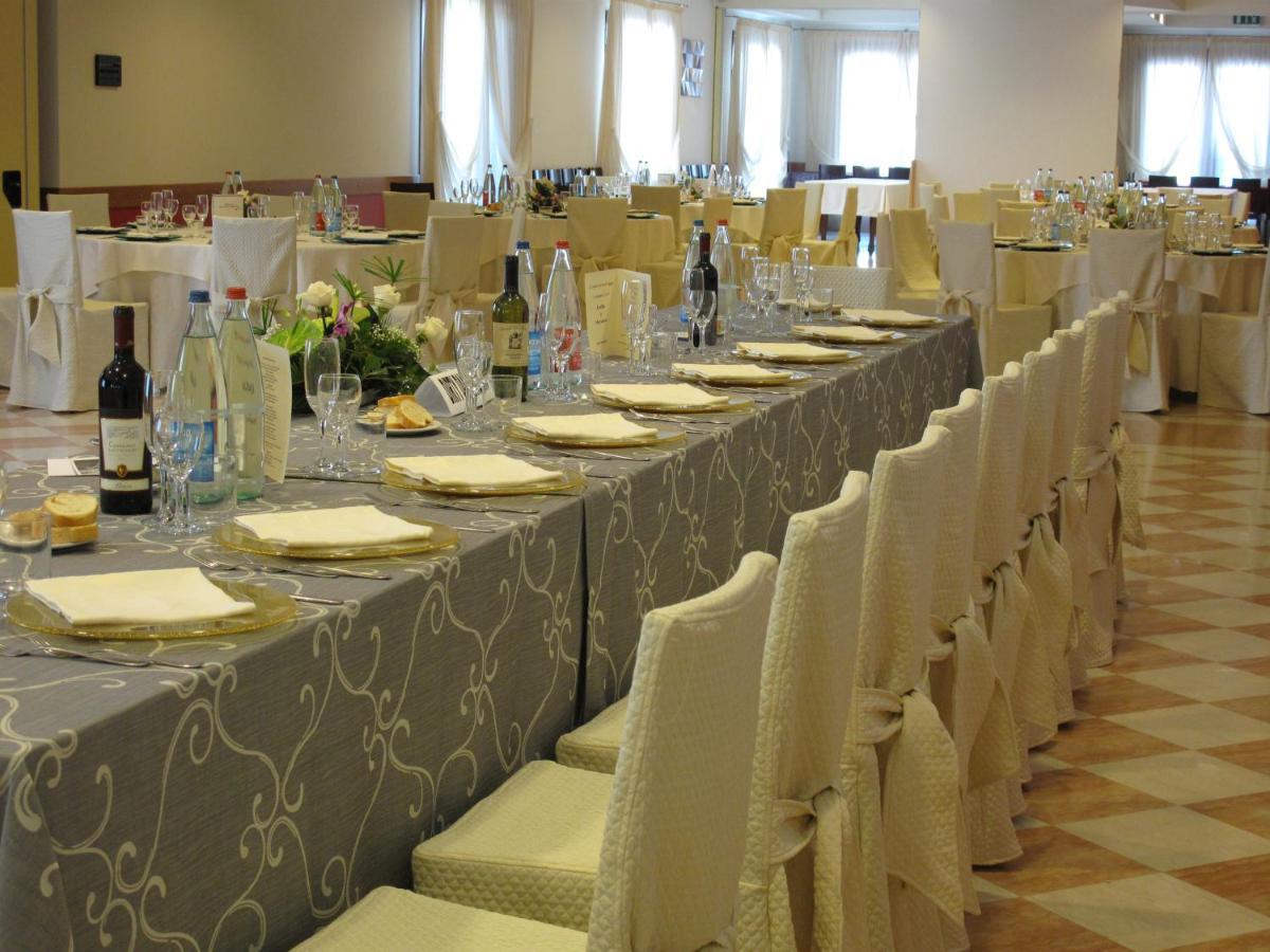 Park Hotel Italia Tezze sul Brenta Buitenkant foto